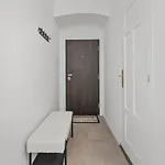The Modern Escape * Pozsony